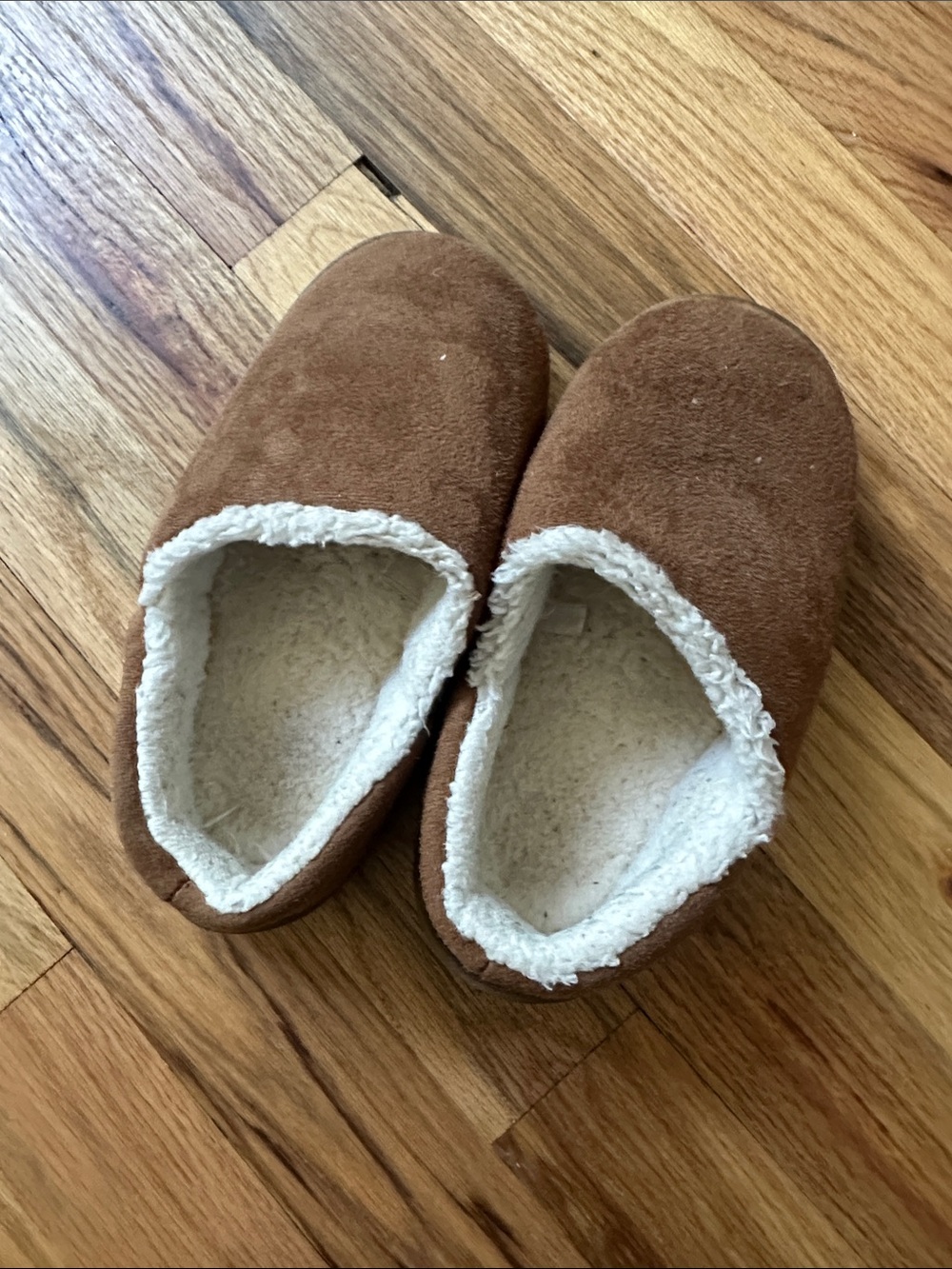Cat & Jack Brown Faux-Suede Kids Slippers with Cream Sherpa Lining